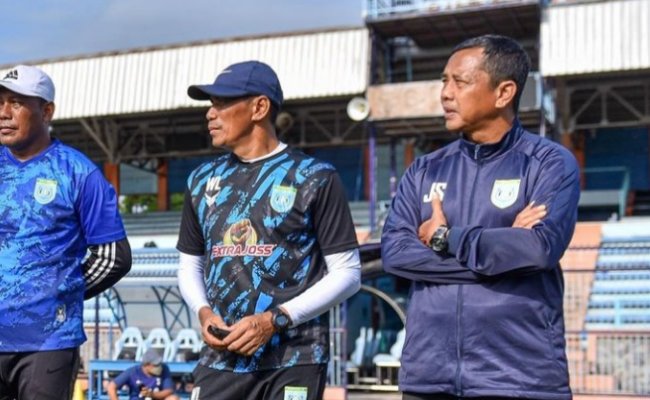 Jalani Laga Perdana Bersama Persela, Ini Target Jafri Sastra