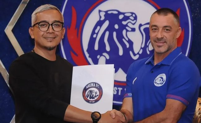 Target Bertengger di Papan Atas Liga 1, Arema FC Resmi Tunjuk Jose Gomes jadi Nahkoda