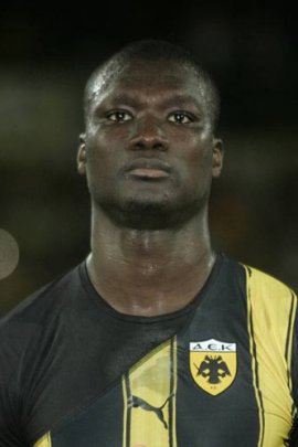 Papa Bouba Diop 2010-2011