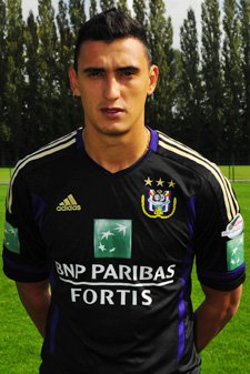 Matías Suárez 2011-2012
