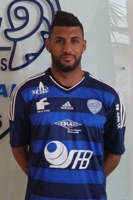 Hugo Konongo 2015-2016