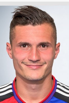 Taulant Xhaka 2016-2017