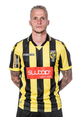 Alexander Büttner 2016-2017