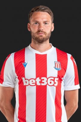 Nick Powell 2021-2022