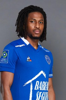 Yasser Larouci 2021-2022