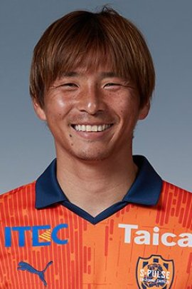 Takashi Inui 2023