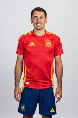 Mikel Oyarzabal 2024