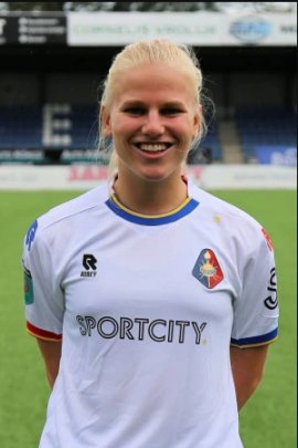 Nienke Wierda